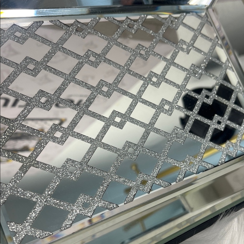 Chic Silver Vanity Tray - Picture 6 of 8